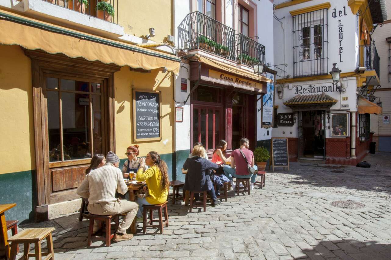 Calle del barrio de Santa Cruz