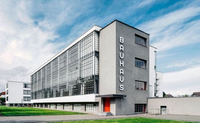 Sede de la Escuela Bauhaus en Dessau.