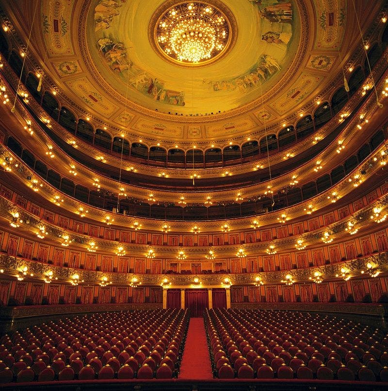 Teatro ColÃ³n. Foto Turismo Buenos Aires.