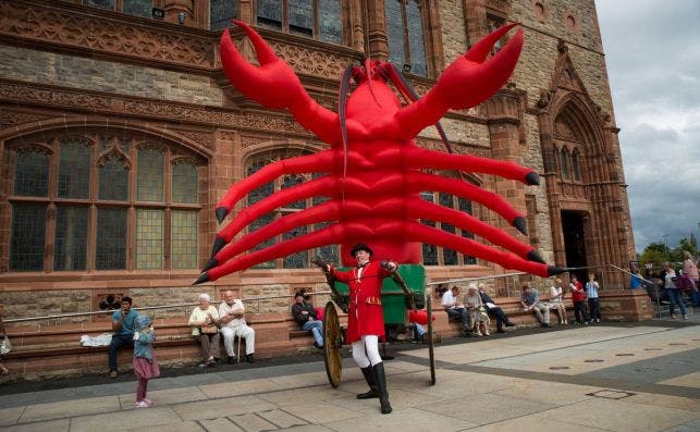 Teatro, muÌsica, danza... En Derry siempre pasa algo