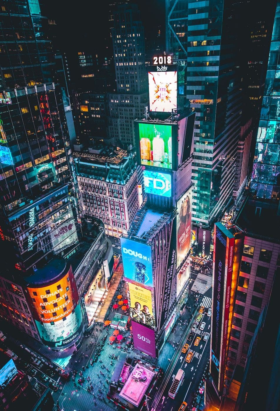 Times Square. Andre Benz Unsplash