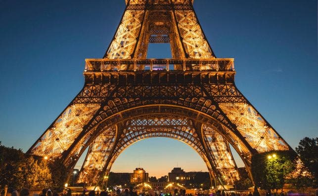 Torre Eiffel, PariÌs. Foto Stephen Leonardi Unsplash
