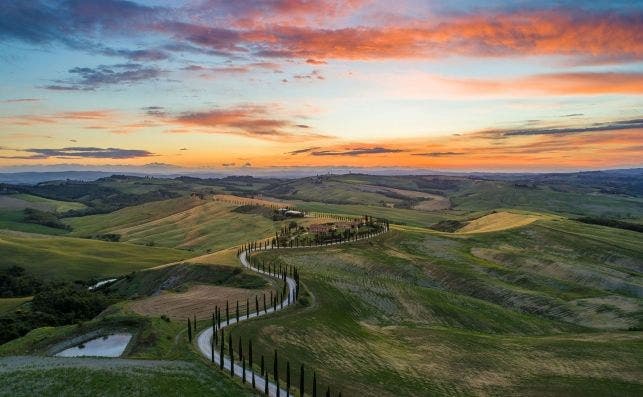 Toscana. Foto Luca Micheli | Unsplash.