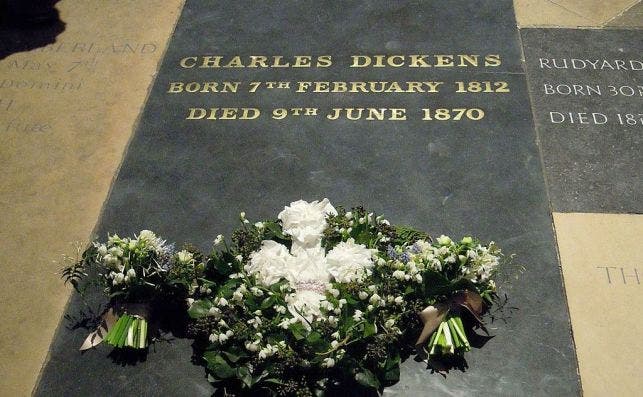 Tumba de Charles Dickens en la abadÃ­a de Westminster. Foto: Wikipedia.