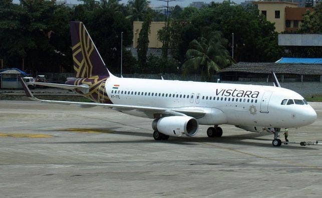 vistara AirbusA320 August2016 (VT TTL)