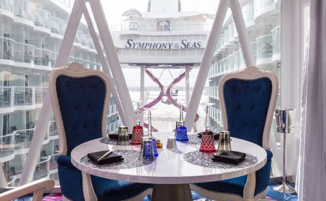 Wonderland Imaginative Cuisine onboard Symphony of the Seas