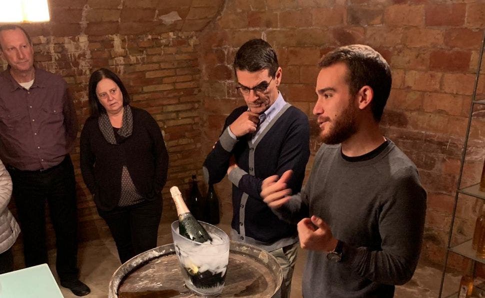 Xavier Nadal, presidente de Pimecava y propietario de Cava Nadal, junto a Ricart Rafecas, director de comunicacioÌn de Nadal. Foto: Silvia Brenes
