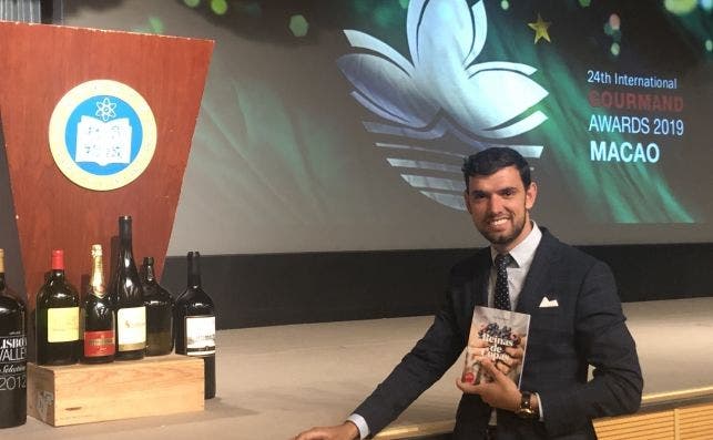 El autor Zoltan Nagy. 