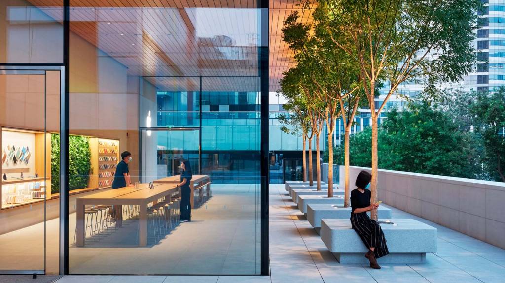 El diseño se centra en un minimalismo de espacios abiertos. Foto: Foster + Partners