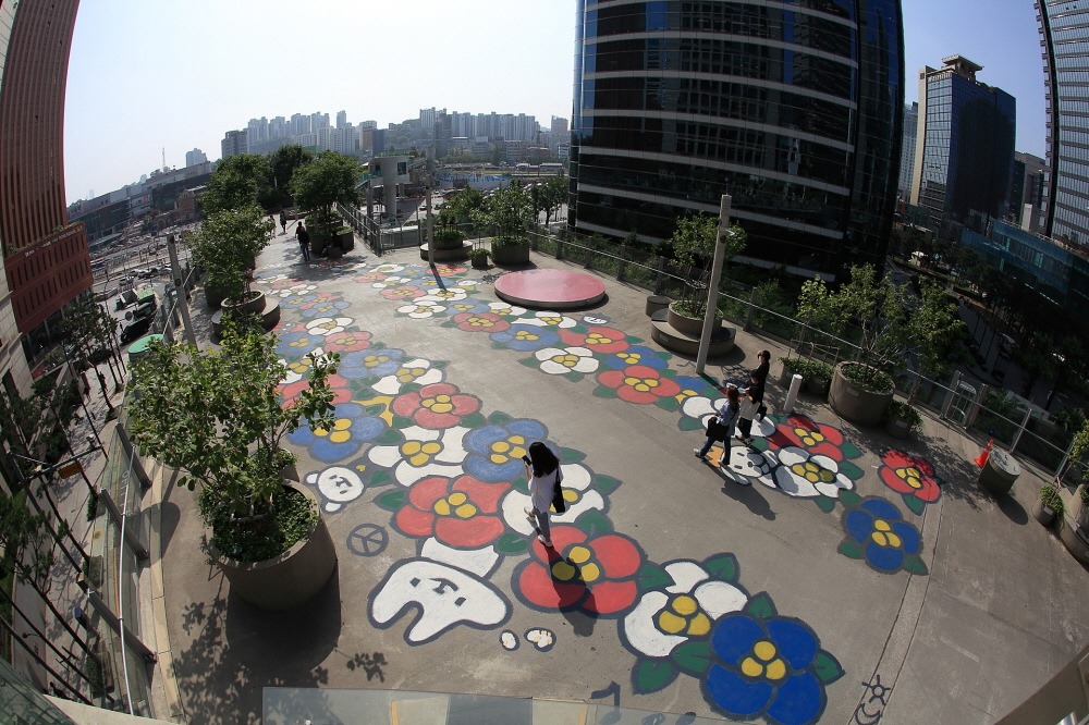 El parque Seoullo 7017 transcurre a 17 metros de altura. 
