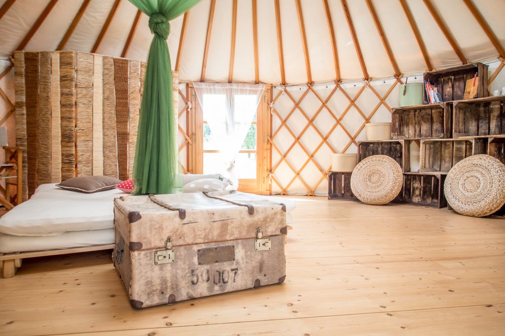 Alojamientos glamping Airbnb yurta