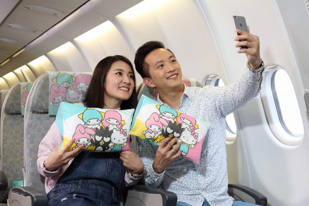 A bordo se entregaron 'amenities' del mundo de Hello Kitty. Foto: Eva Air
