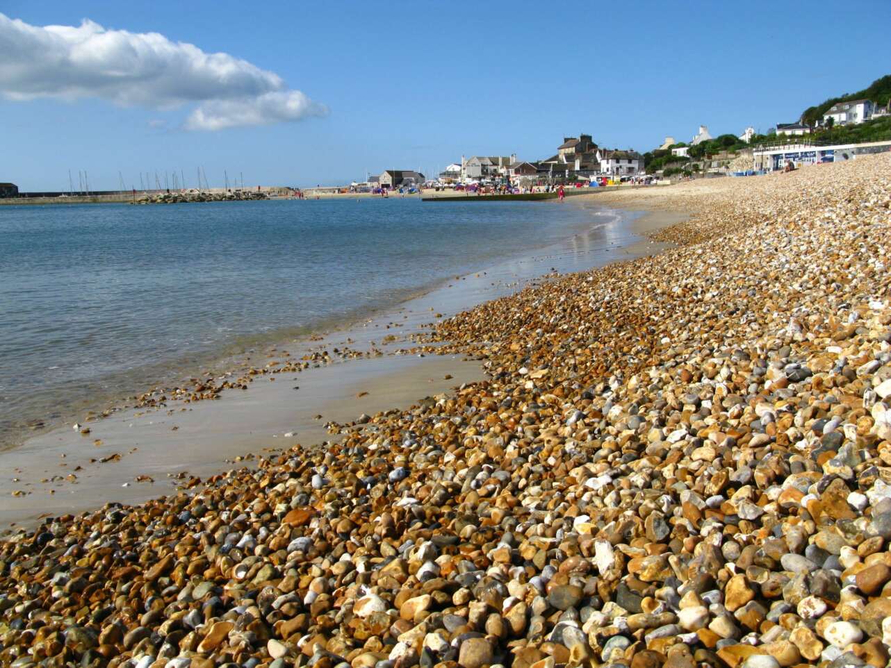 Lyme Regis beach 02[1]
