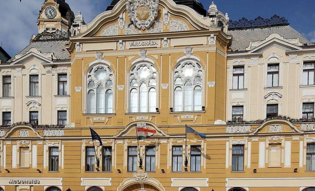 Ayuntamiento de Pécs. Foto Turismo de Pécs