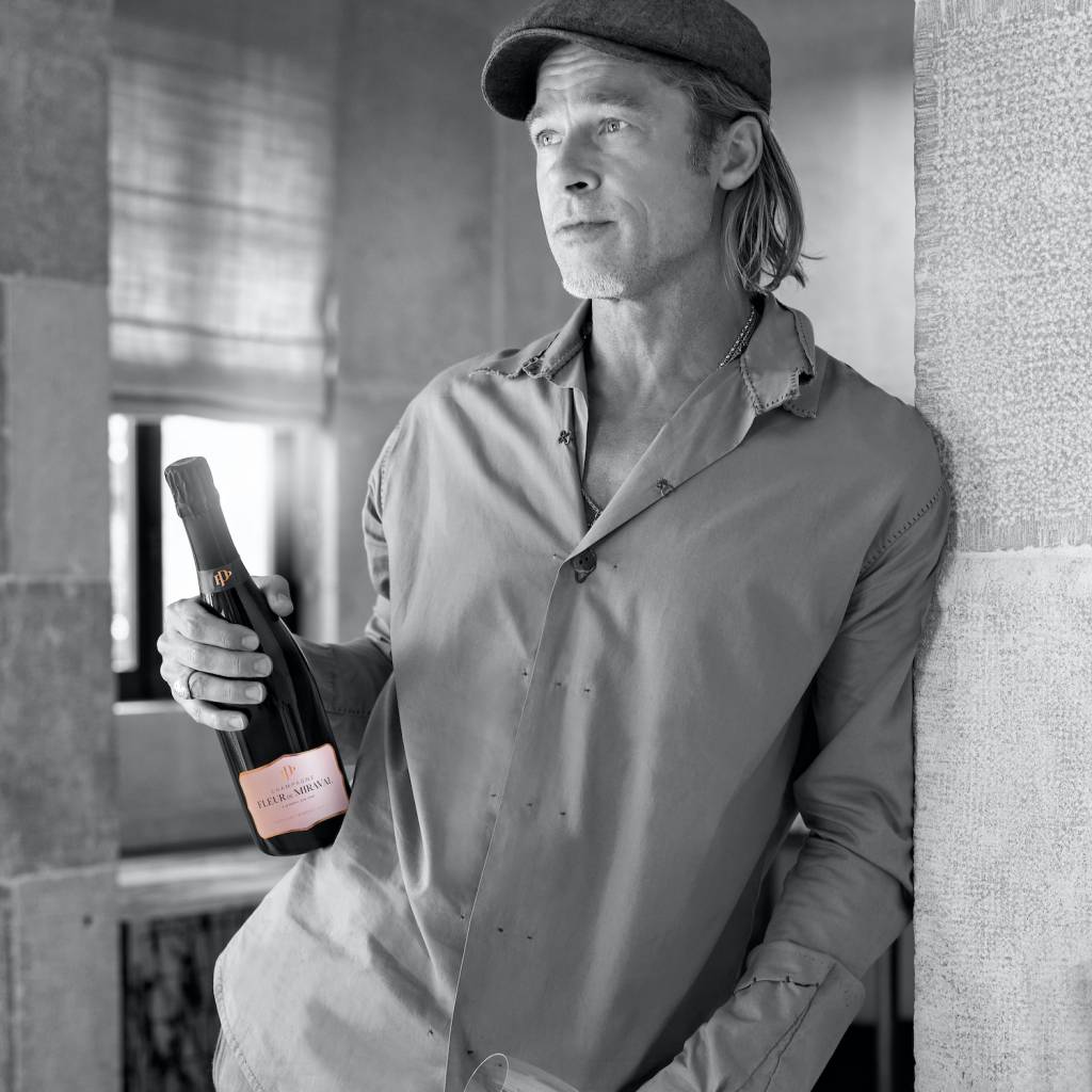 Brad Pitt en un anuncio promocional de su champaña