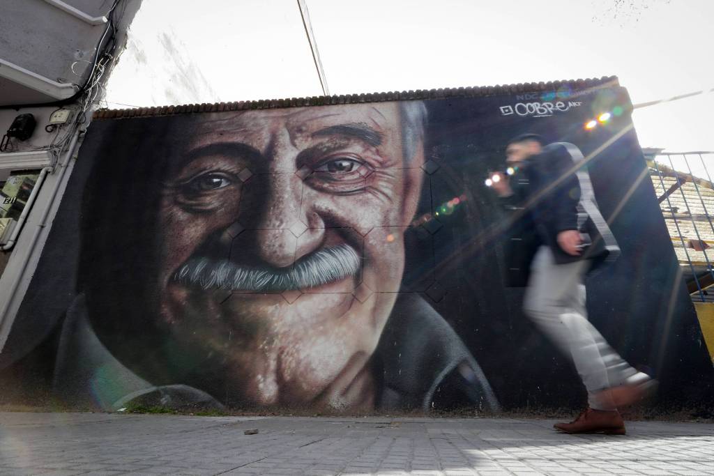 Las calles de Montevideo lo recuerdan en cada rincón. Foto: Raúl Martínez-EFE