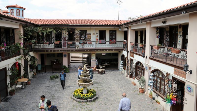 Bazar de Alithlan Foto Turismo de Odunpanzari