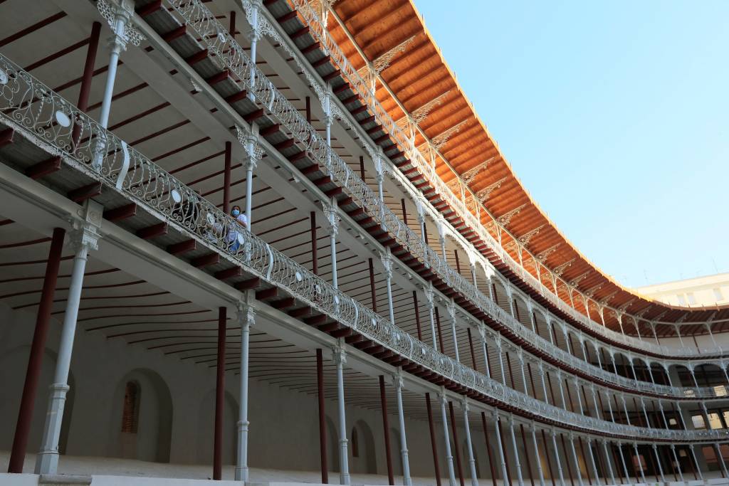 El histórico frontón Beti Jai también abrirá sus puertas. Foto Fernando Alvarado EFE.