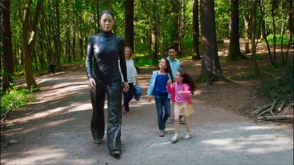 Mujer caminante de Sean Henry2. Foto ekebergparken