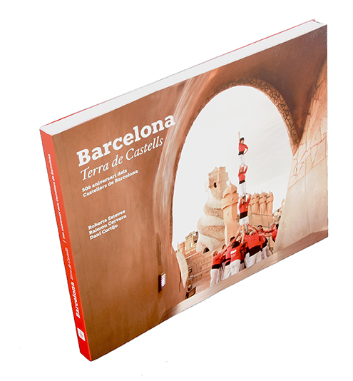 Portada del libro 'Barcelona Terra de Castells'. Foto: Ayuntamiento de Barcelona