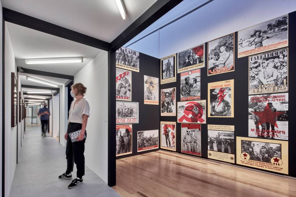 Ejemplos de propaganda en la Unión Soviética. Foto: Schirn Kunsthalle Frankfurt