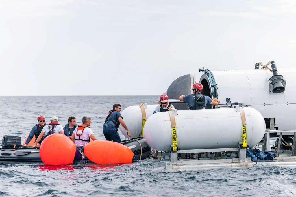 Titan puede viajar a hasta 4000 m de profundidad con 5 personas a bordo.