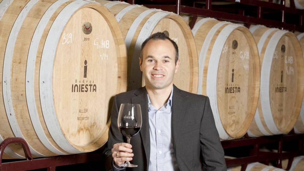 Iniesta tiene su bodega en Fuentealbilla.