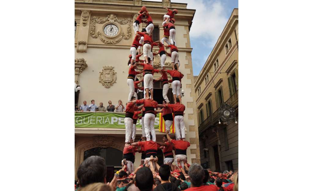 9 de 8, castell doble de ocho niveles. Foto: Roberta Esteves