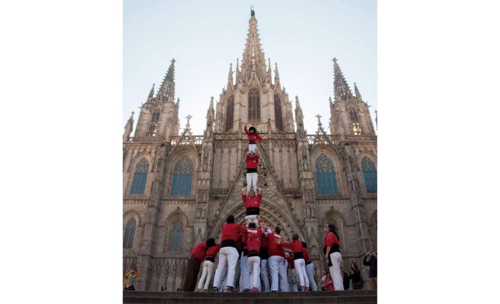 Pilar de 4 frente a la Catedral. Foto: Roberta Esteves