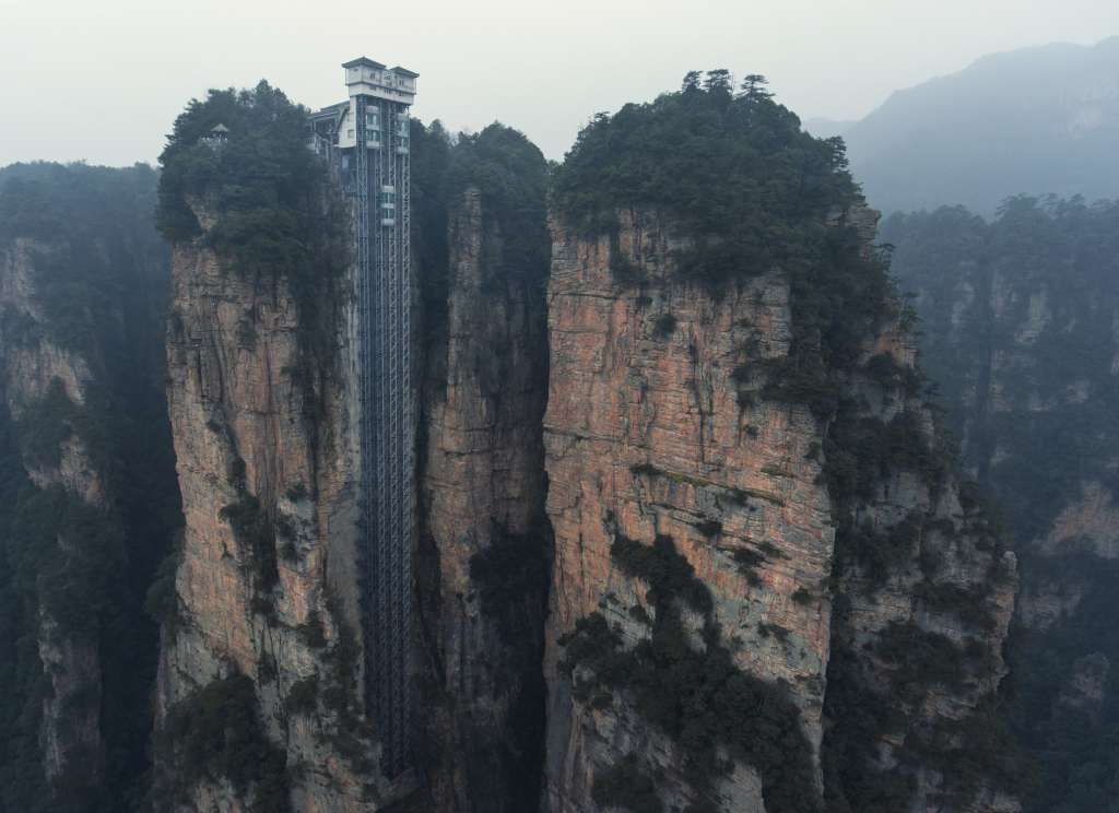 El ascensor tarde un minuto y medio en ascender 326 m. Foto Getty Images.