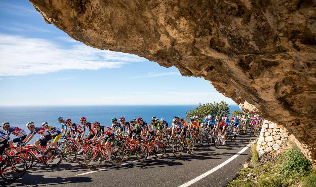 Muchos equipos profesionales escogen Mallorca para sus entrenamientos. Foto: Cycling Photography.