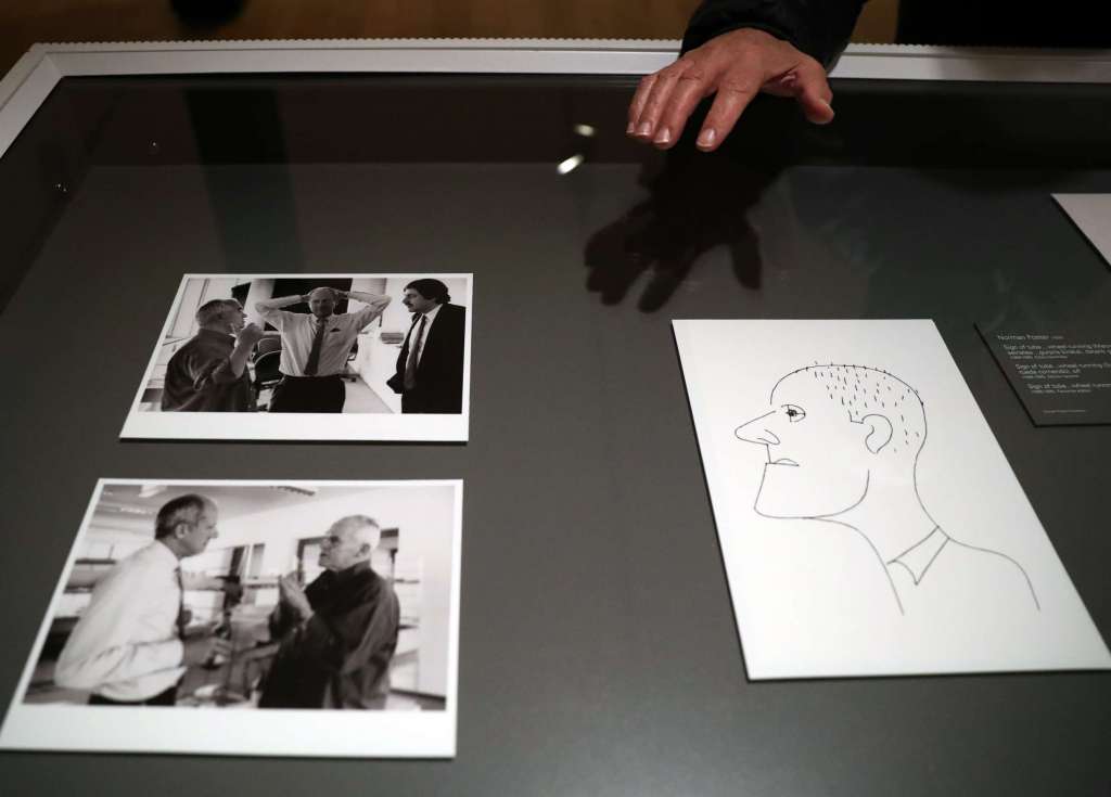 Norman Foster visto por Aicher Foto Luis Tejido-EFE