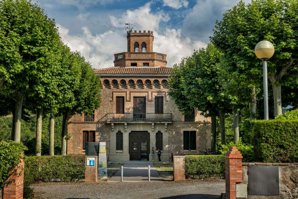 Torre del amo en Viladomiu Nou