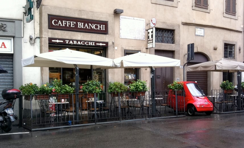 Caffè Bianchi, pequeño y antiguo