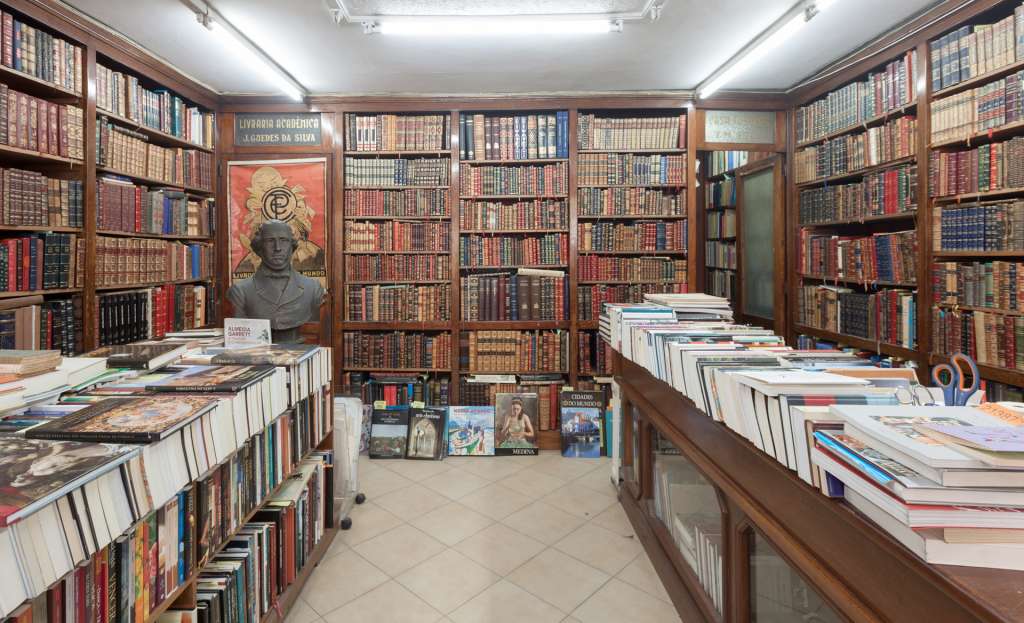 Libreria Academica, en Oporto