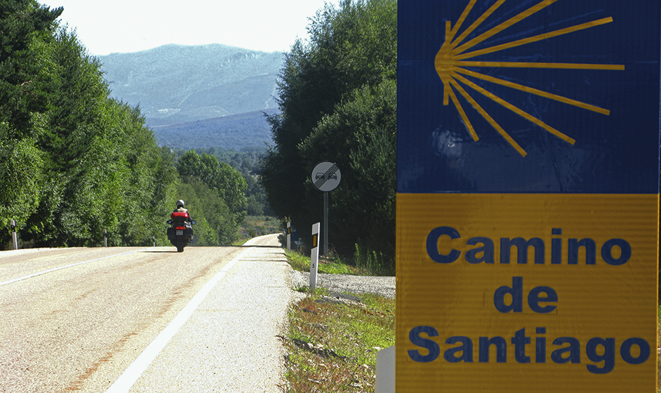 Consejos para hacer el Camino de Santiago en moto
