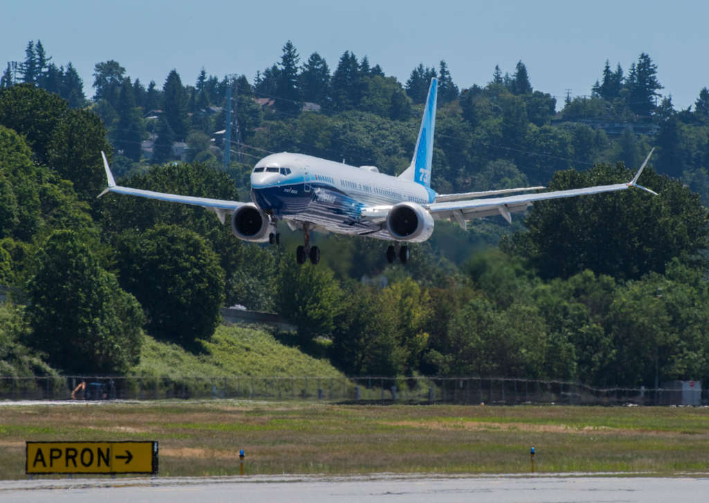 Llegada del B737 MAX-10 tras dos horas y media de vuelo. Foto Boeing