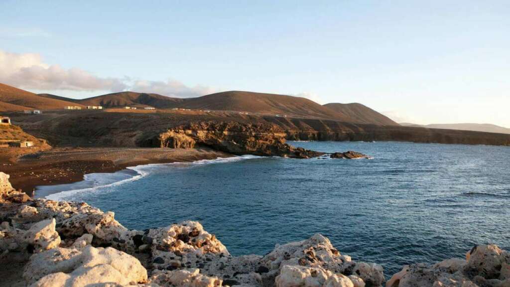 La playa de Ajuy en Fuerteventura