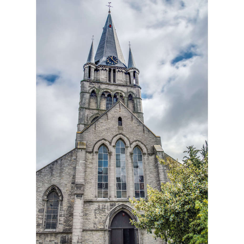 Iglesia de Saint Jacques en Tournai. Foto Aníbal Trejo