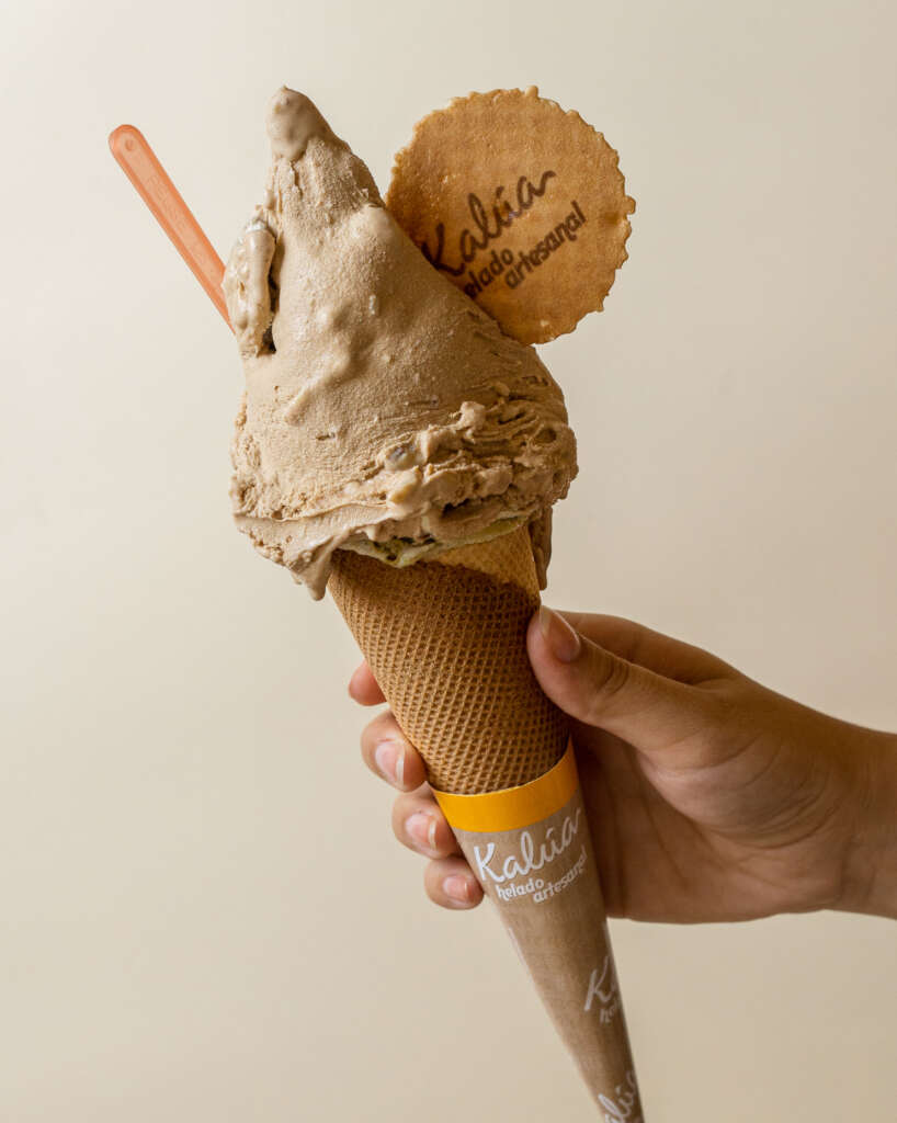 Un cono de helado Kalúa