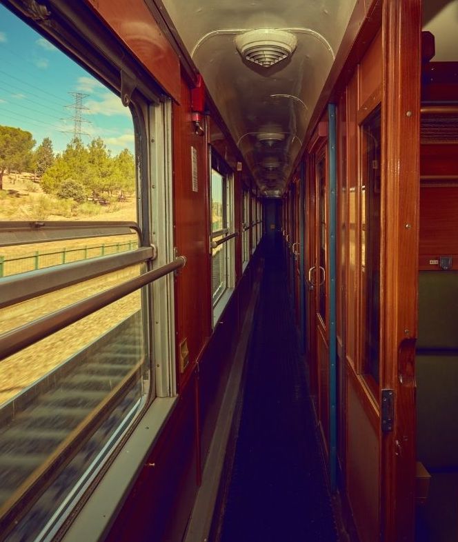El tren consta de 4 vagones de los años 40 restaurados.