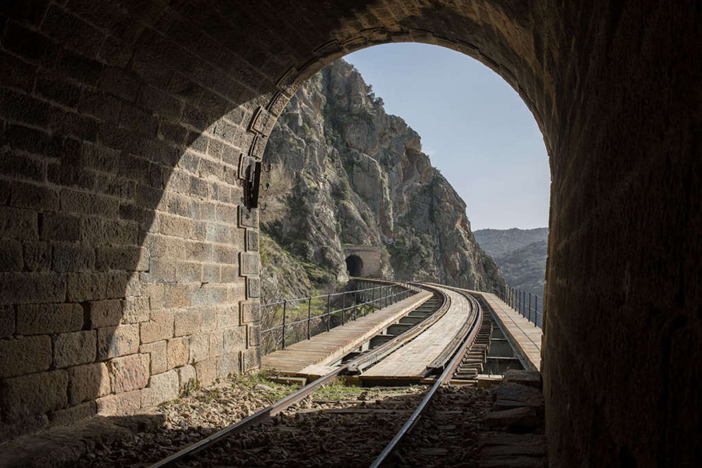 Uno de los túneles del Camino de Hierro de Salamanca