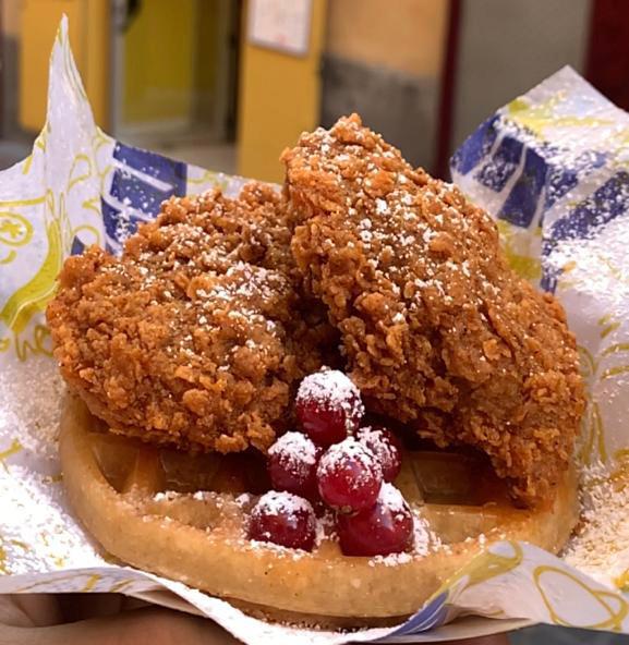 Honey Chickn Waffle de Thunder