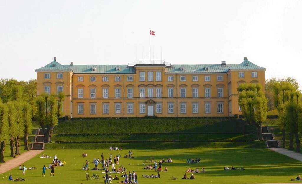 El palacio de Frederiksberg, cerca de la calle Roskildevej