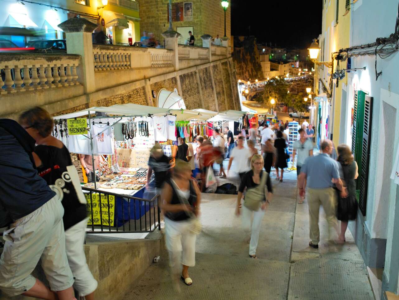 Mercados, el mejor lugar para atrapar el espíritu de Menorca