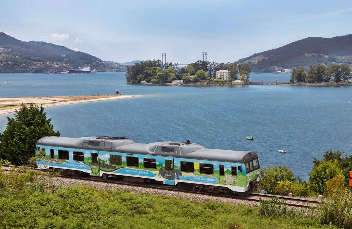 La Ruta de las Camelias (y otros trenes turísticos para descubrir Galicia)  - Tendencias Hoy