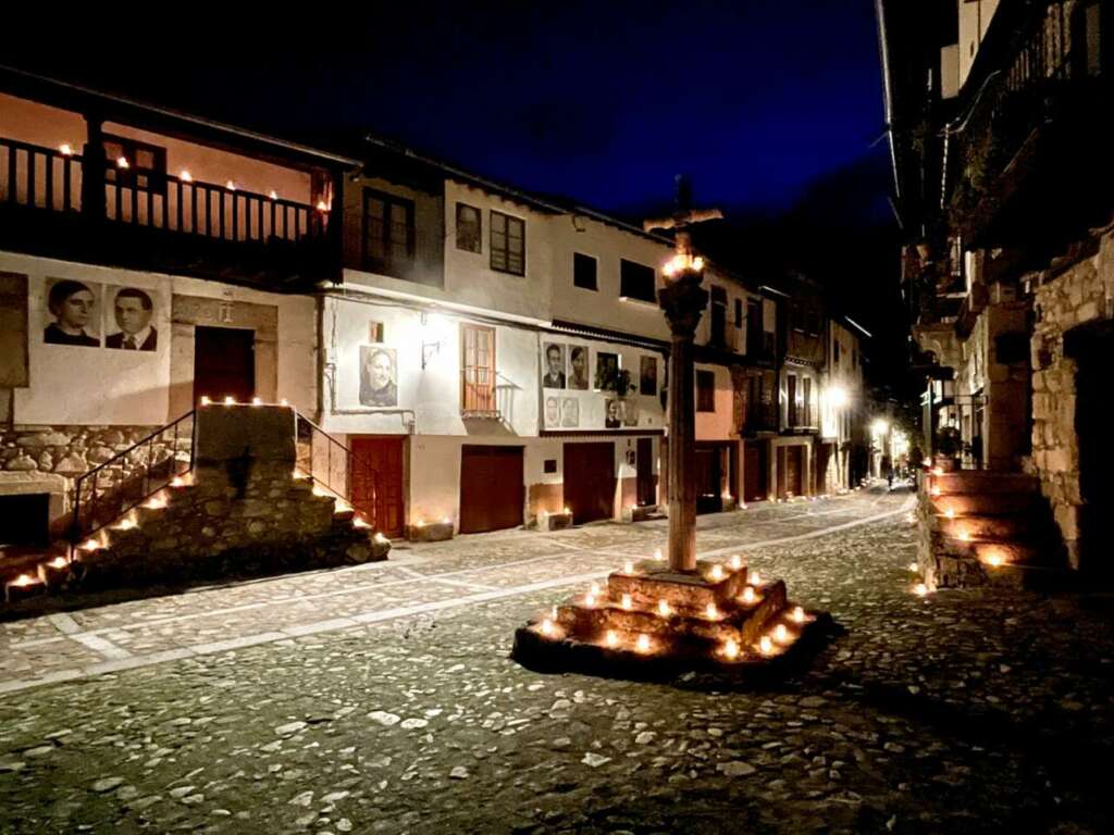 Noche de las Almas Blancas en Mogarraz