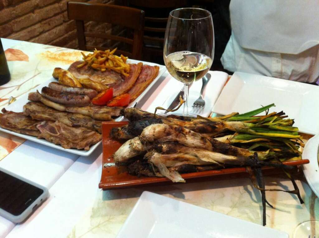 Carne a la Piedra en Barcelona. Carne a la Brasa - RESTAURANTE CARMEN