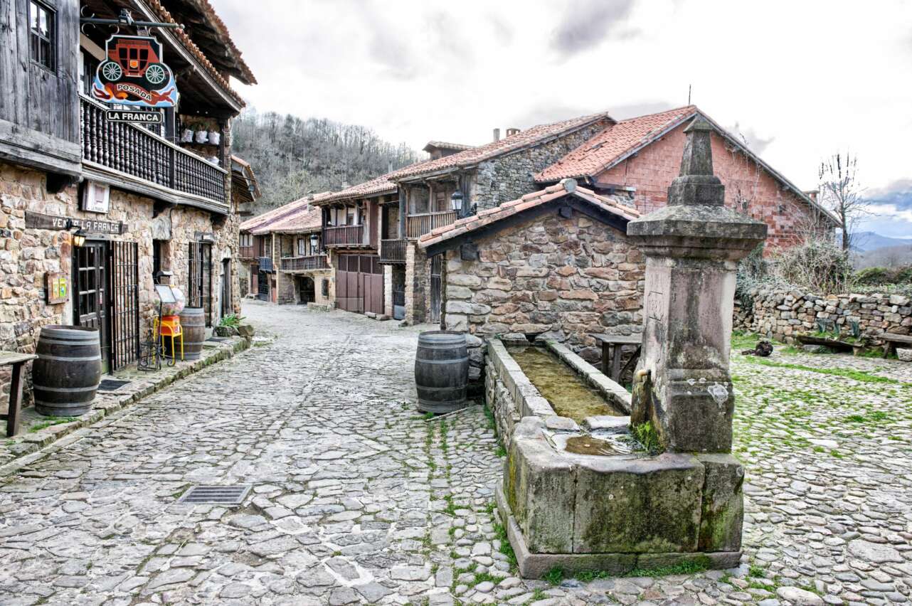 los-pueblos-m-s-bonitos-de-cantabria-una-ruta-entre-el-mar-y-la-monta-a