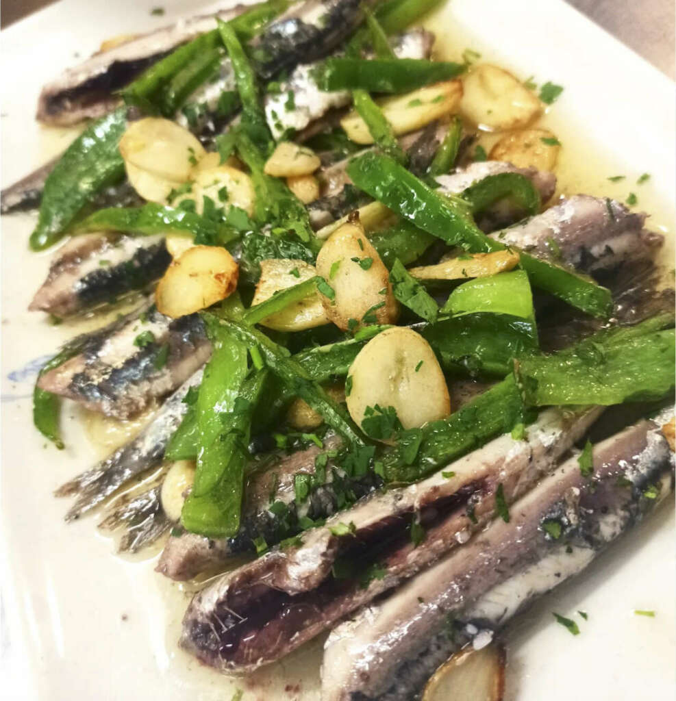 Anchoas en la Hermandad de Pescadores